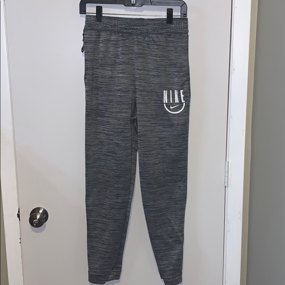 Boy’s Nike sweatpants